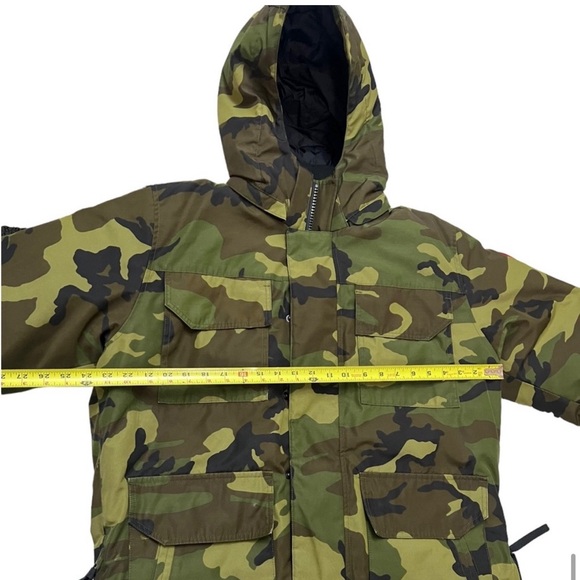 Canada Goose Camouflage Jacket - Picture 9 of 14